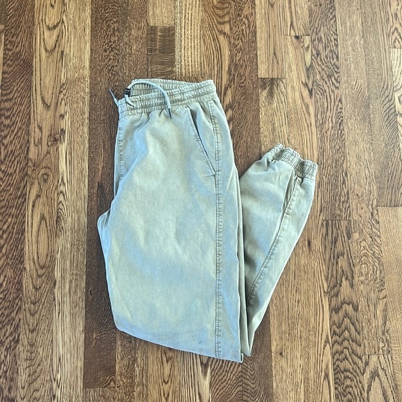 Zara Women’s Tan Joggers Size Small